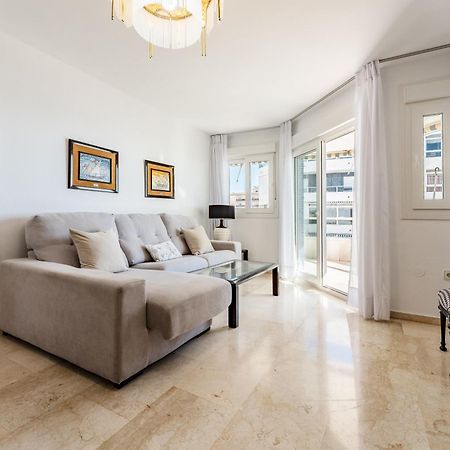 Tropico Carihuela View & Parking Apartment Torremolinos Bagian luar foto