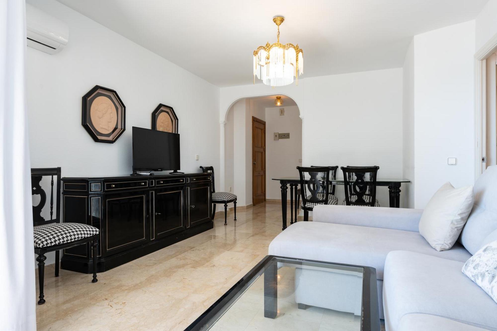 Tropico Carihuela View & Parking Apartment Torremolinos Bagian luar foto