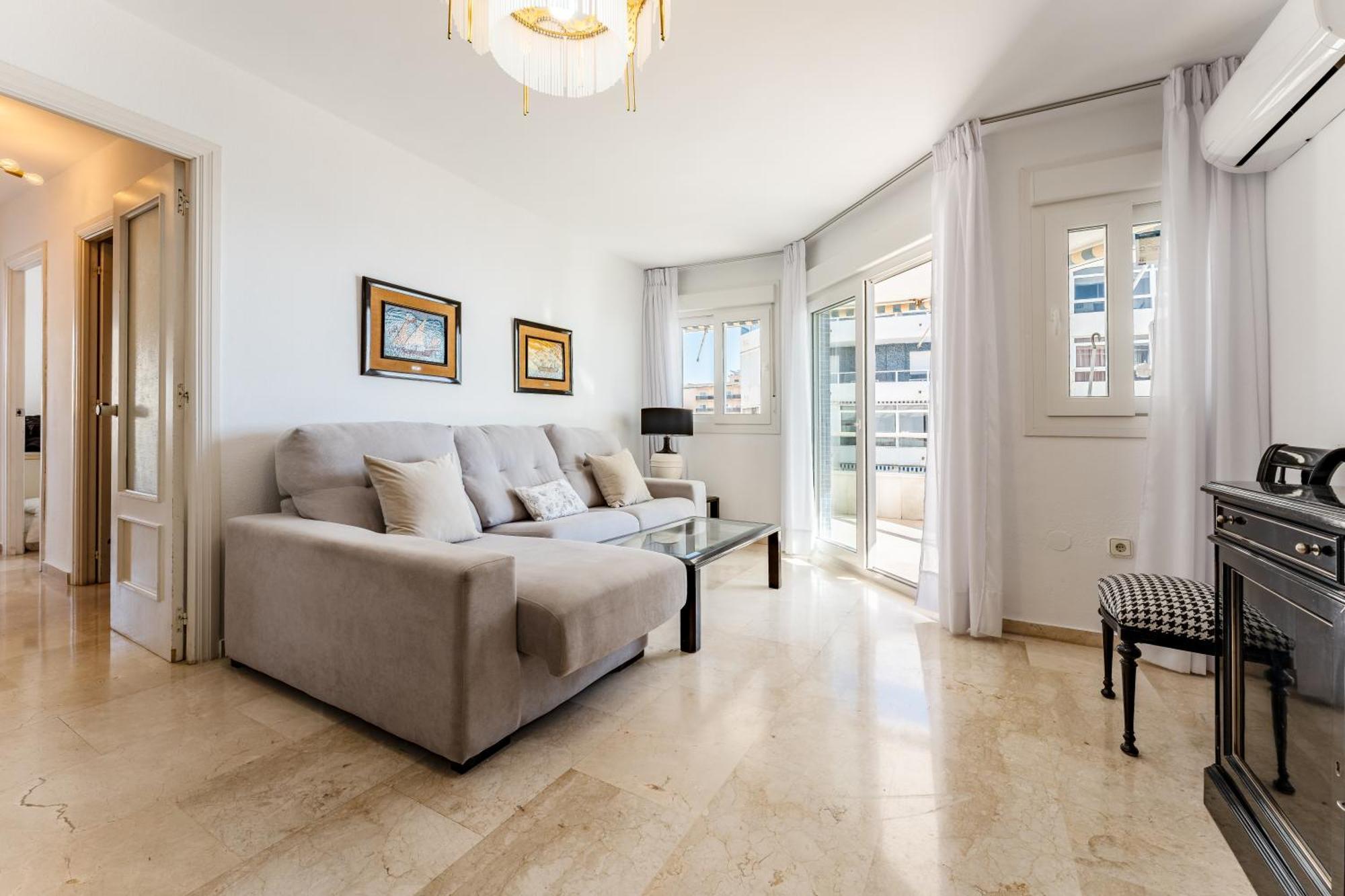 Tropico Carihuela View & Parking Apartment Torremolinos Bagian luar foto