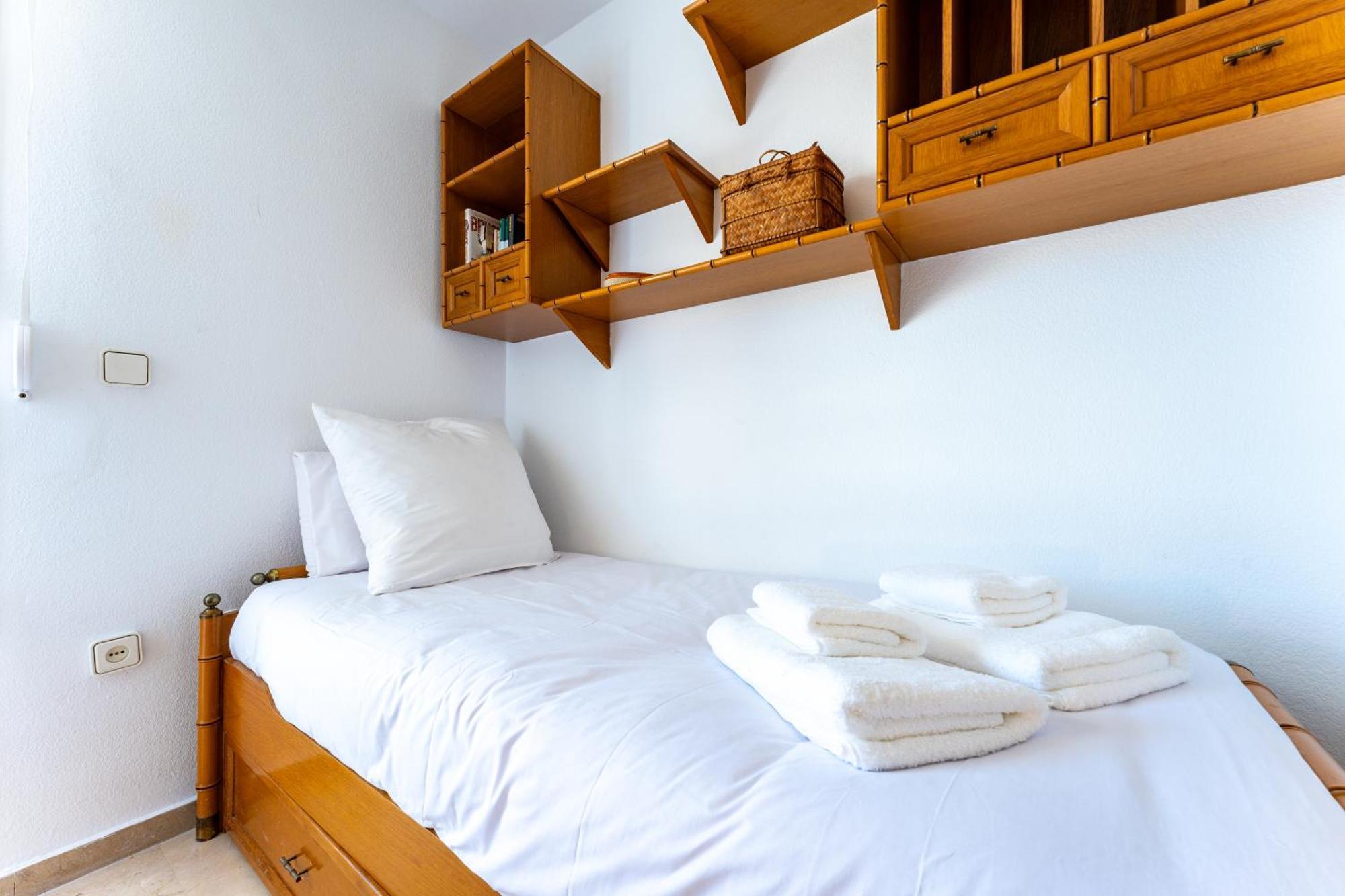 Tropico Carihuela View & Parking Apartment Torremolinos Bagian luar foto