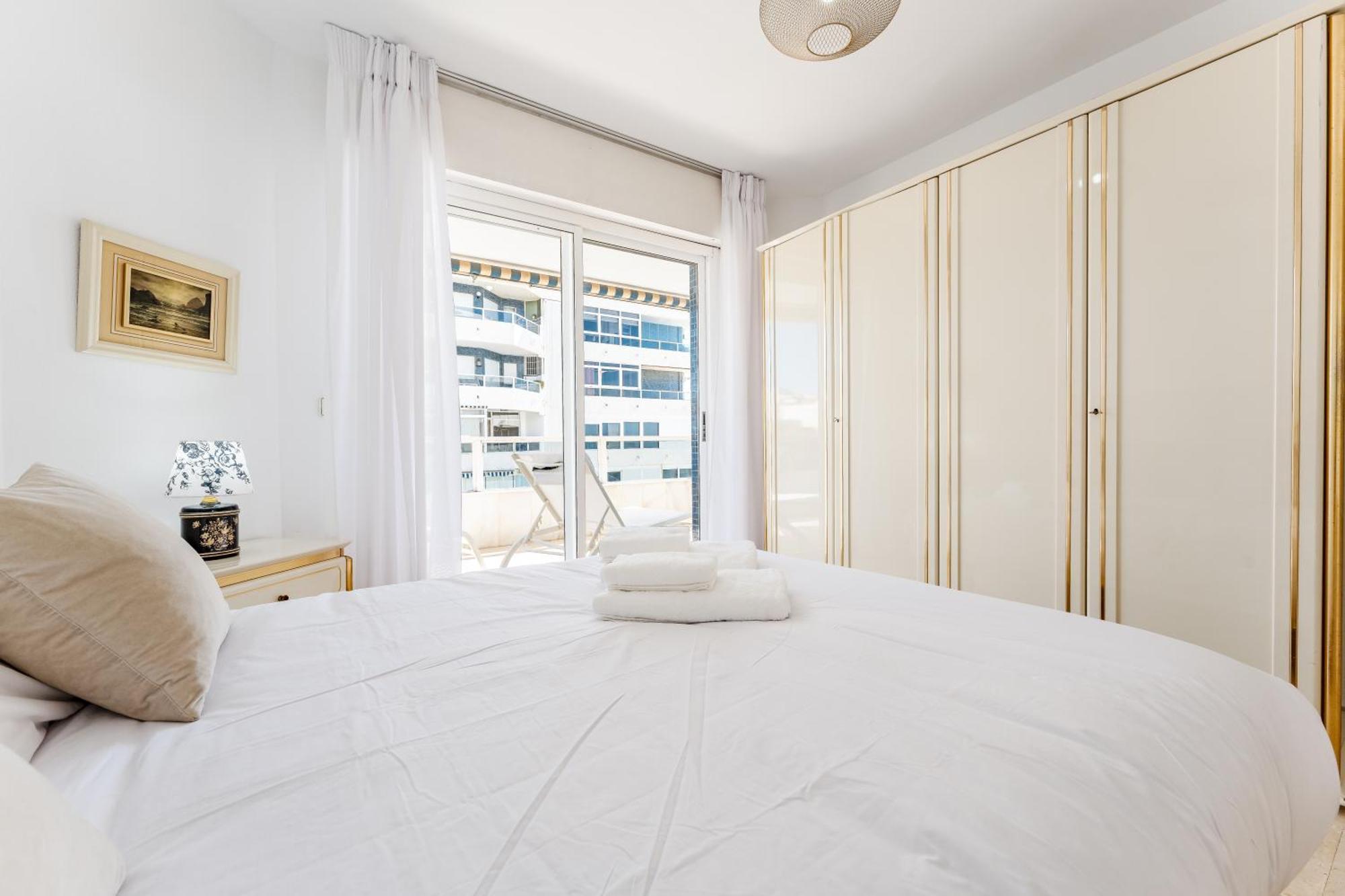Tropico Carihuela View & Parking Apartment Torremolinos Bagian luar foto